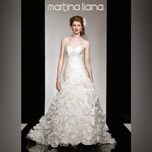 NWT Martina Liana 296 Blush size 10